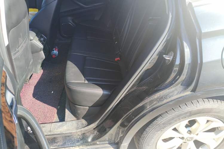Used Hanteng X7 2016 1.5T Manual Luxury Edition Left Rear Seat