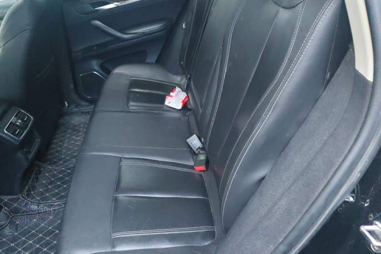 Used Hanteng X7 2016 2.0T DCT Luxury Edition Left Rear Seat