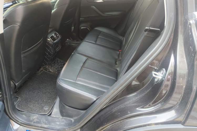 Used Hanteng X7 2016 1.5T Manual Luxury Edition Left Rear Seat