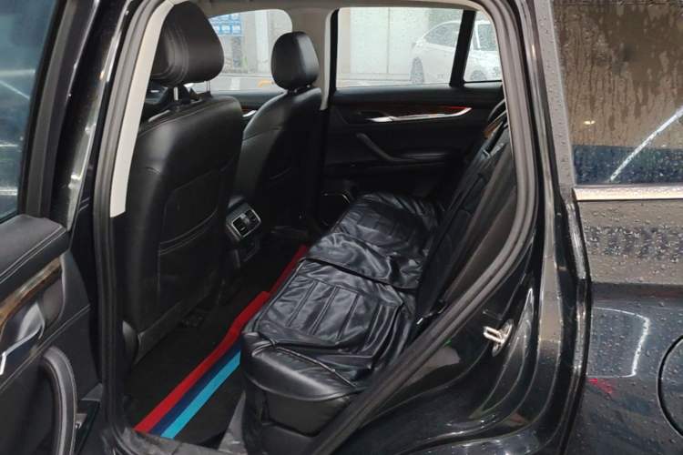Used Hanteng X7 2016 2.0T DCT Luxury Edition Left Rear Seat