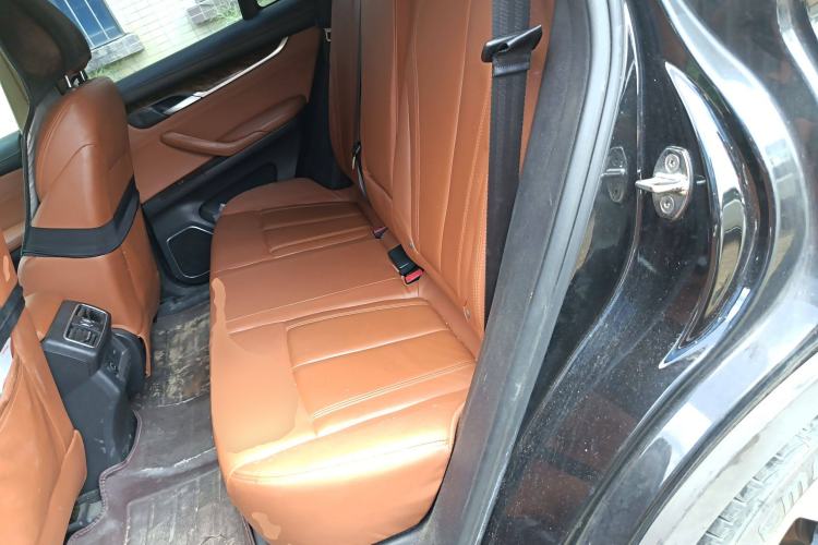 Used Hanteng X7 2016 2.0T DCT Luxury Version Left Rear Seat