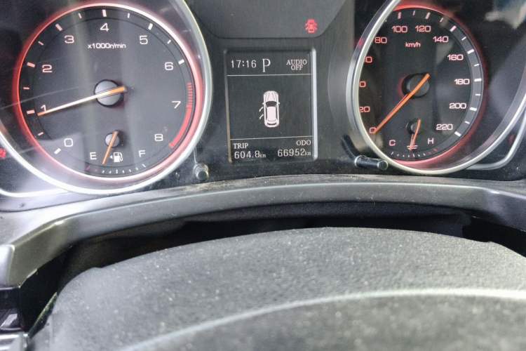 Used Hanteng X7 2016 2.0T DCT Luxury Edition Odometer Close Up