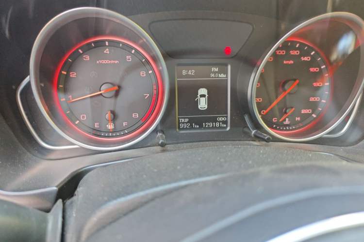 Used Hanteng X7 2016 1.5T Manual Luxury Edition Odometer Close Up