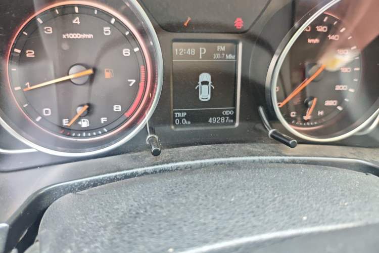 Used Hanteng X7 2016 2.0T DCT Luxury Edition Odometer Close Up