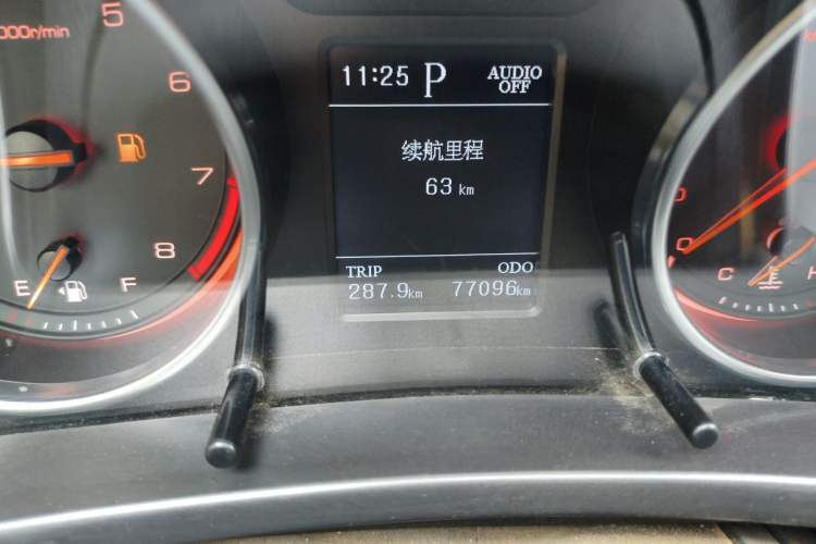 Used Hanteng X7 2016 2.0T DCT Luxury Version Odometer Close Up