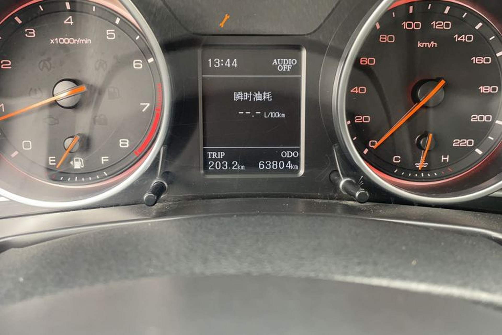 Used Hanteng X7 2016 2.0T DCT Luxury Edition Odometer Close Up