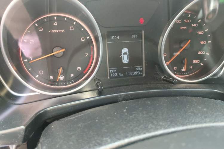 Used Hanteng X7 2016 1.5T Manual Luxury Edition Odometer Close Up