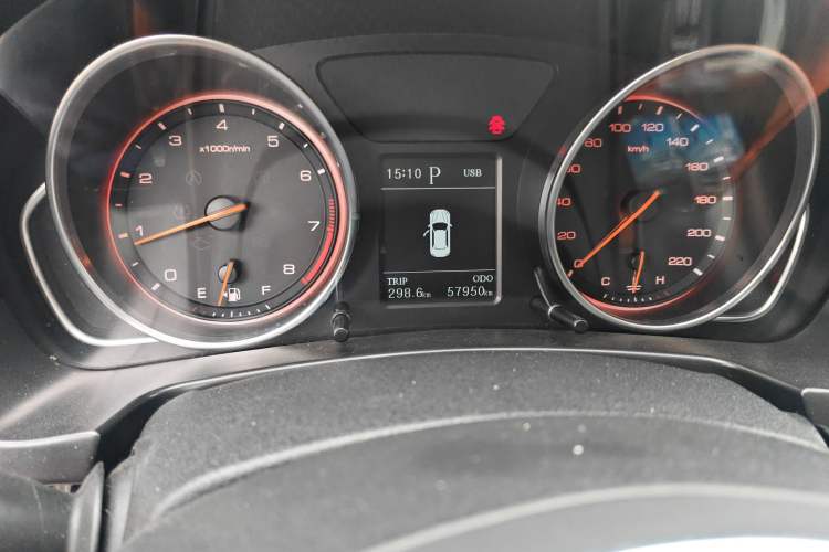 Used Hanteng X7 2016 2.0T DCT Luxury Version Odometer Close Up