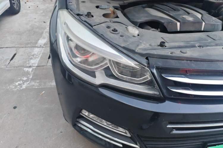 Used Hanteng X7 2016 2.0T DCT Luxury Edition Right Front Headlight