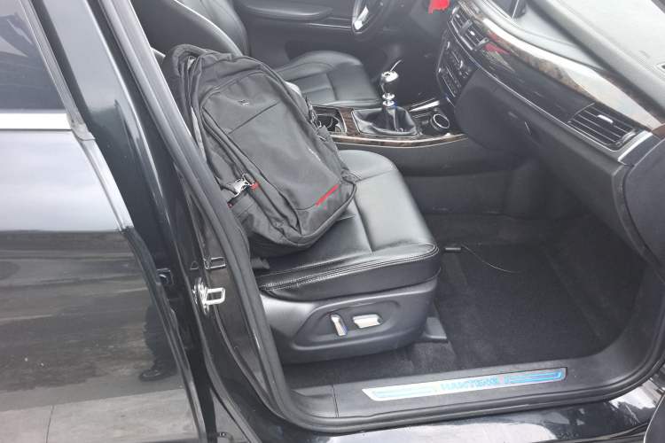 Used Hanteng X7 2016 1.5T Manual Luxury Edition Right Front Seat