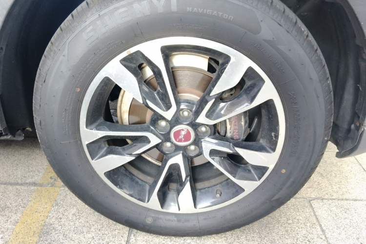 Used Hanteng X7 2016 2.0T DCT Luxury Edition Right Front Wheel Hub
