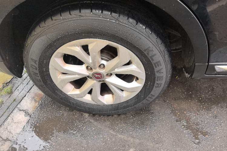 Used Hanteng X7 2016 1.5T Manual Luxury Edition Right Rear Wheel Hub