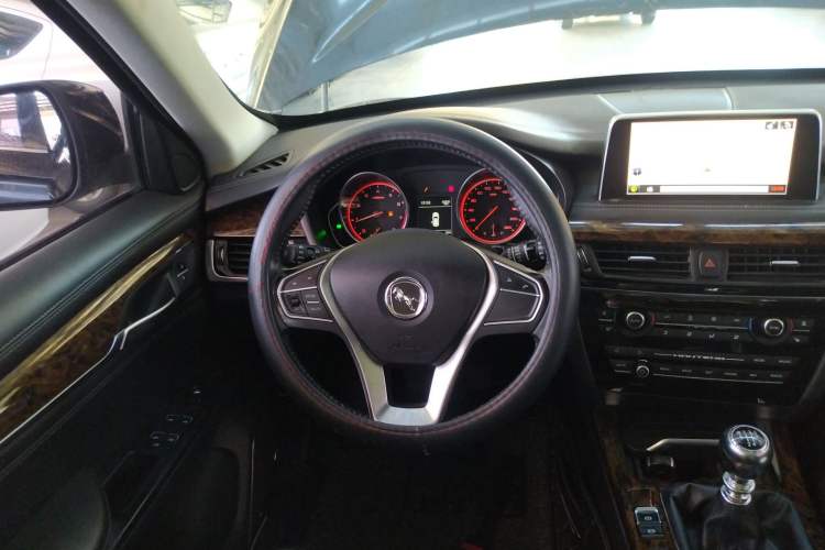 Used Hanteng X7 2016 1.5T Manual Luxury Edition Steering Wheel