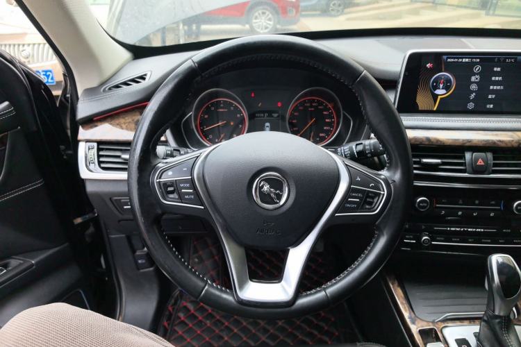 Used Hanteng X7 2016 2.0T DCT Luxury Edition Steering Wheel