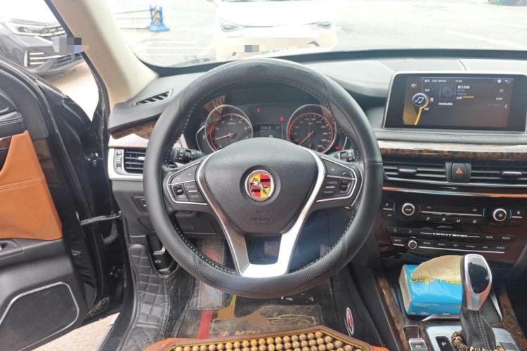 Used Hanteng X7 2016 2.0T DCT Luxury Version Steering Wheel