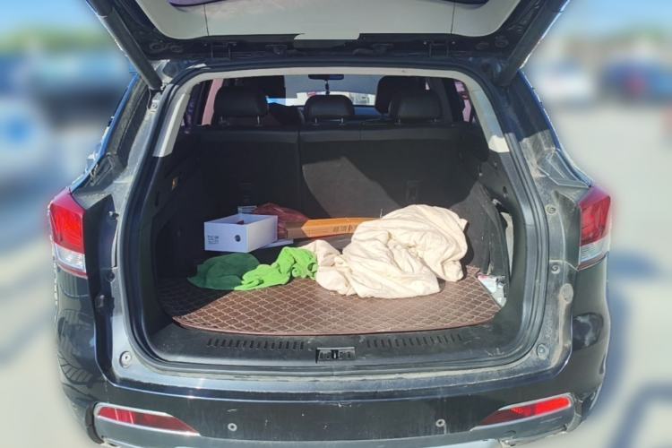 Used Hanteng X7 2016 1.5T Manual Luxury Edition Trunk