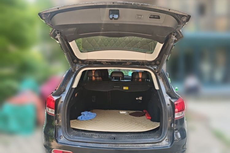 Used Hanteng X7 2016 2.0T DCT Luxury Edition Trunk