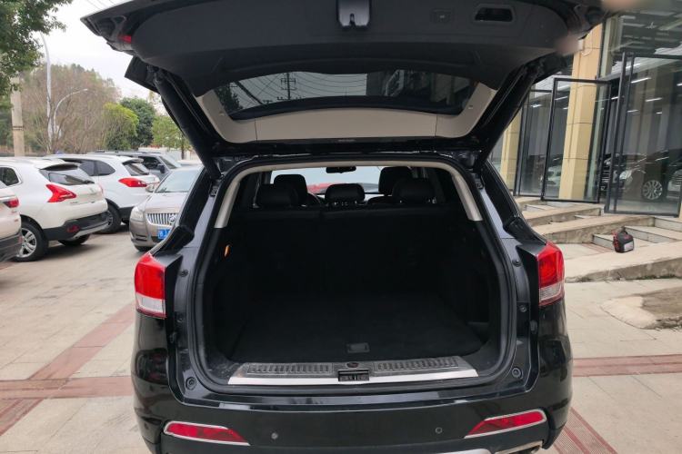 Used Hanteng X7 2016 2.0T DCT Luxury Edition Trunk