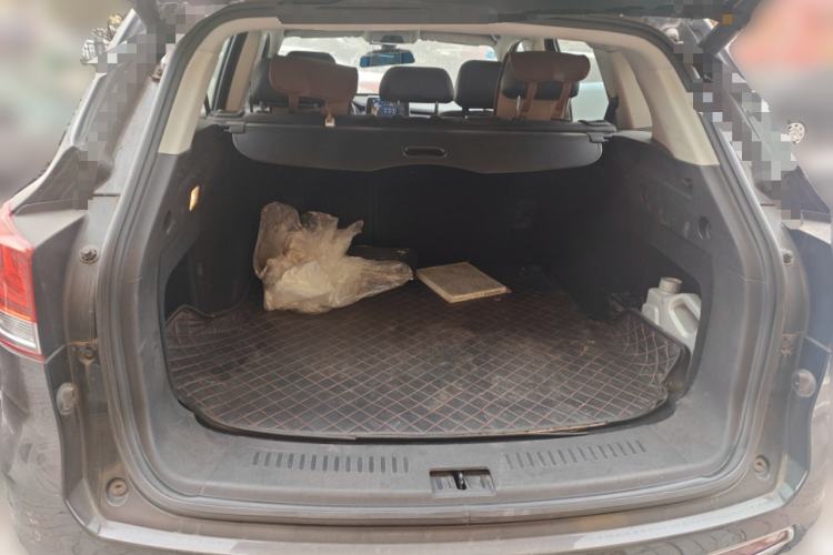 Used Hanteng X7 2016 1.5T Manual Luxury Edition Trunk