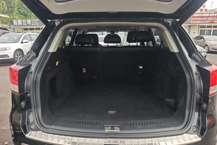 Used Hanteng X7 2016 2.0T DCT Luxury Edition Trunk