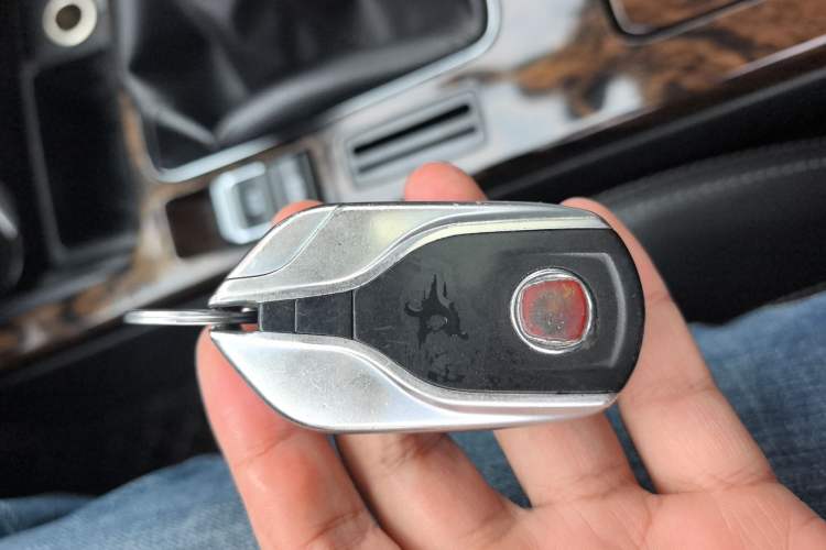 Used Hanteng X7 2016 1.5T Manual Luxury Edition Vehicle Key