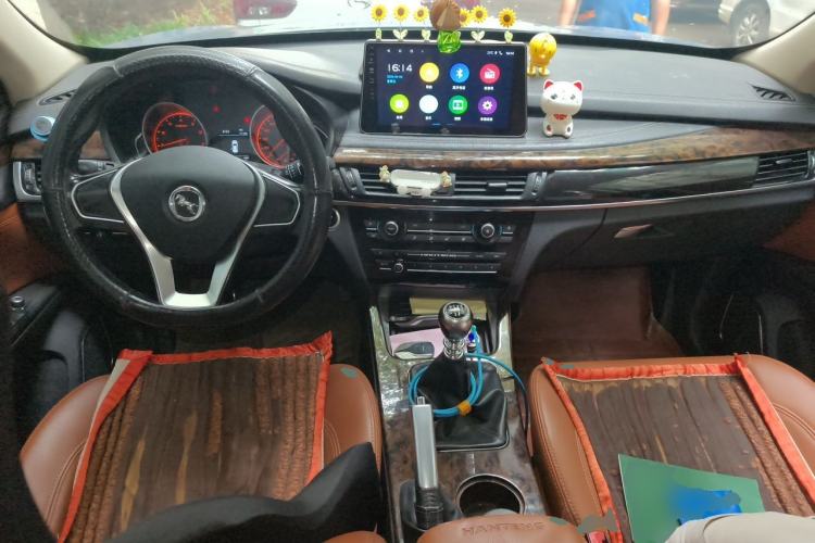 Used Hanteng X7 2016 1.5T Manual Comfort Model Center Console