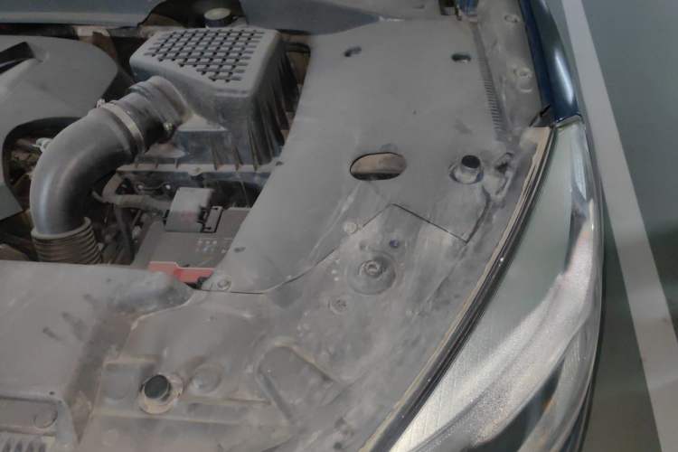 Used Hanteng X7 2016 2.0T DCT Luxury Edition Engine Bay Left