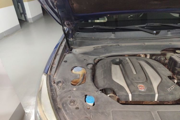 Used Hanteng X7 2016 2.0T DCT Luxury Edition Engine Bay Right