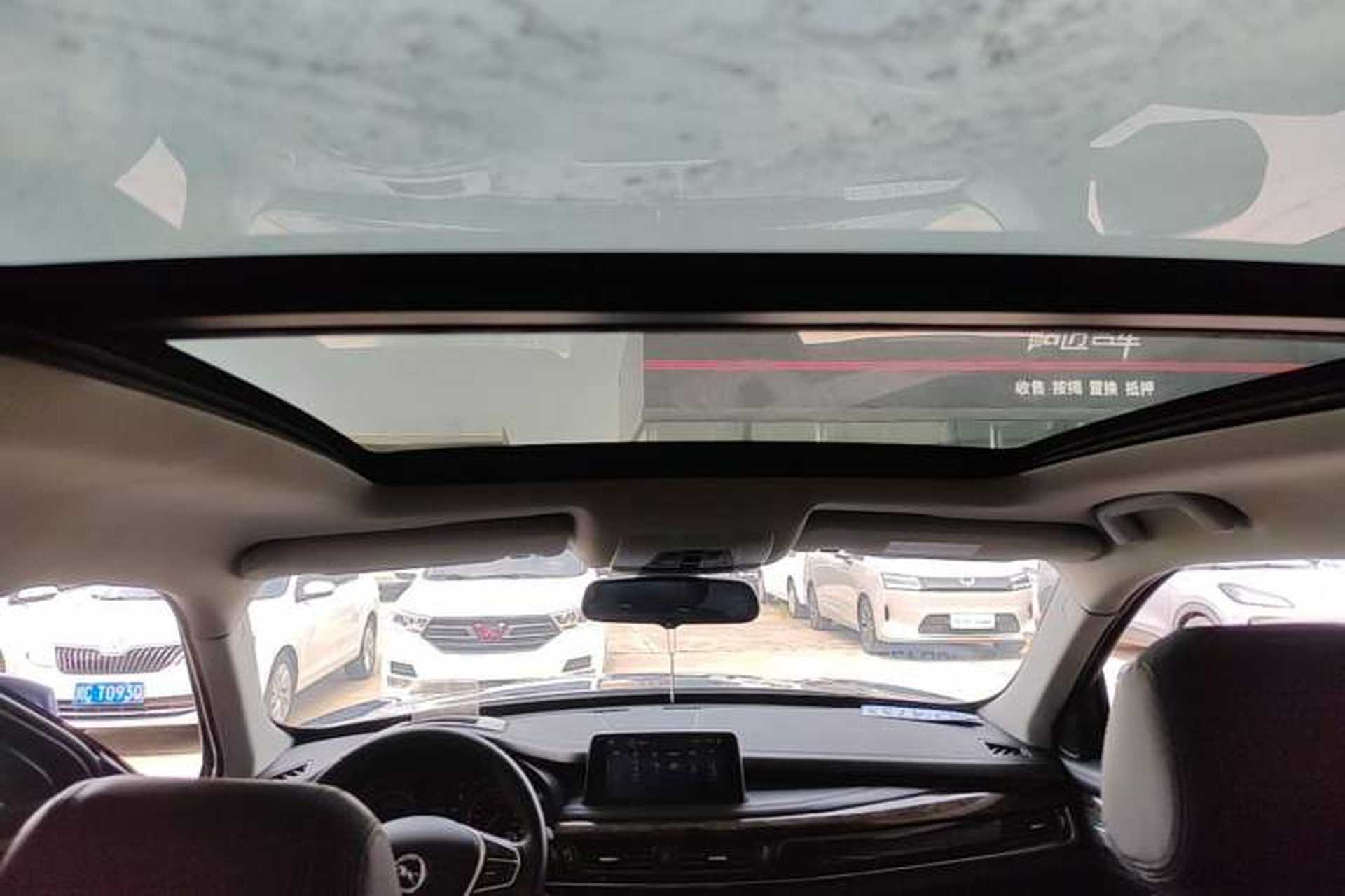 Used Hanteng X7 2016 2.0T DCT Yu Ma Edition Headliner