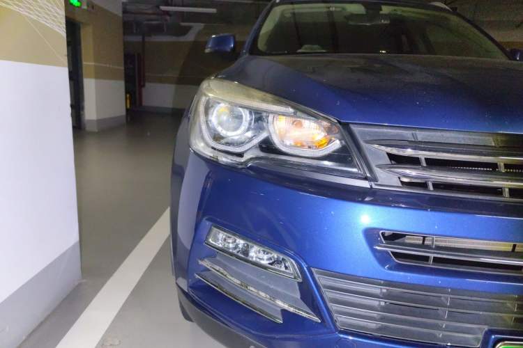 Used Hanteng X7 2016 2.0T DCT Luxury Edition Right Front Headlight