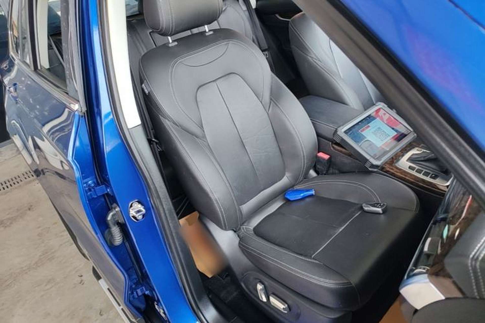 Used Hanteng X7 2016 2.0T DCT Yu Ma Edition Right Front Seat