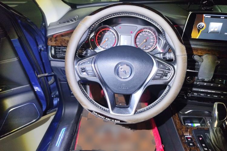 Used Hanteng X7 2016 2.0T DCT Luxury Edition Steering Wheel