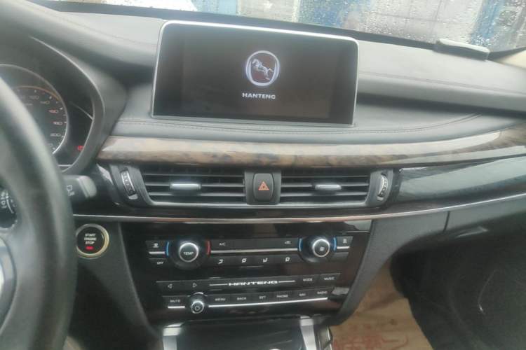 Used Hanteng X7 2016 1.5T Manual Luxury Version Audio And AC Panel
