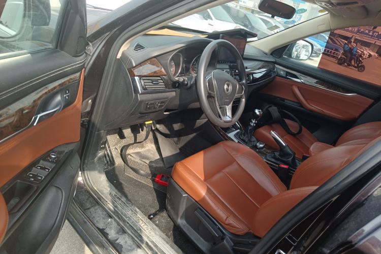 Used Hanteng X7 2016 1.5T Manual Comfort Model Driver Seat