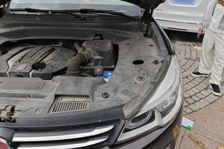 Used Hanteng X7 2016 1.5T Manual Luxury Edition Engine Bay Left