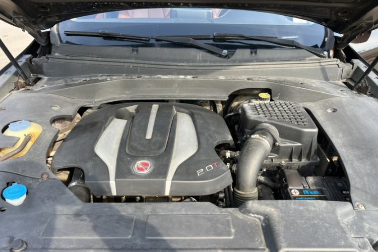 Used Hanteng X7 2016 2.0T DCT Luxury Edition Engine Bay