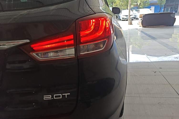 Used Hanteng X7 2016 2.0T DCT Luxury Edition Exterior 3