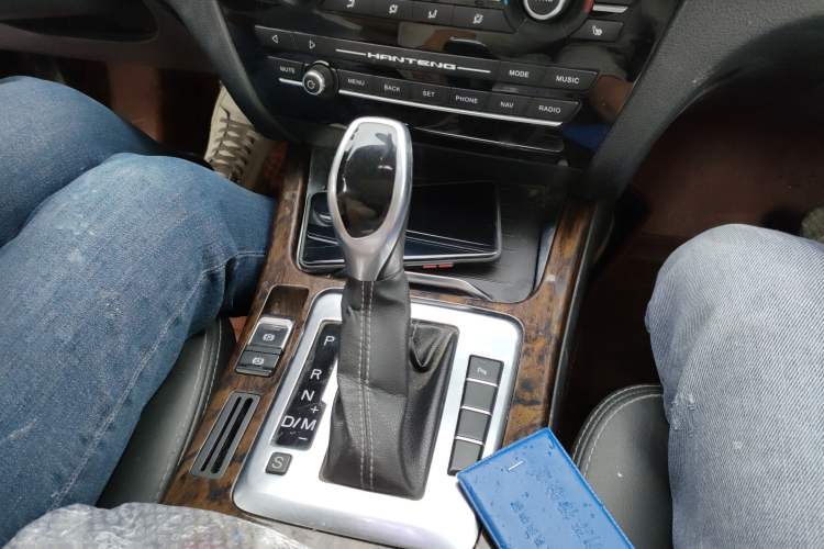 Used Hanteng X7 2016 2.0T DCT Luxury Edition Gear Lever