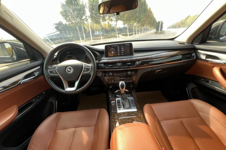 Used Hanteng X7 2016 2.0T DCT Luxury Edition Interior 11