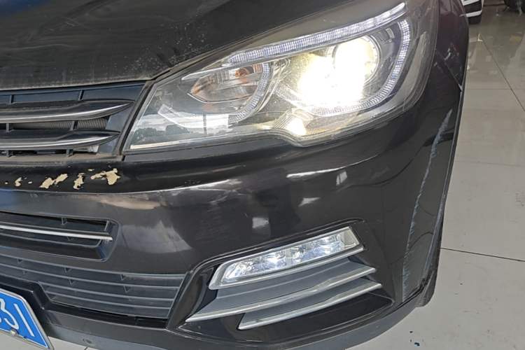 Used Hanteng X7 2016 2.0T DCT Luxury Edition Left Front Headlight