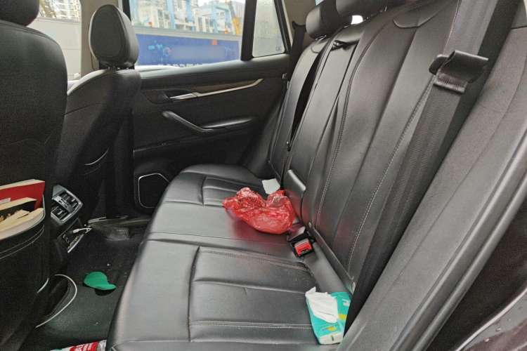 Used Hanteng X7 2016 1.5T Manual Luxury Edition Left Rear Seat