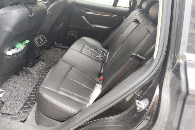 Used Hanteng X7 2016 2.0T Manual Luxury Edition Left Rear Seat