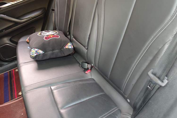 Used Hanteng X7 2016 2.0T DCT Luxury Edition Left Rear Seat