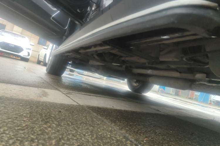 Used Hanteng X7 2016 1.5T Manual Luxury Version Left Side Sill