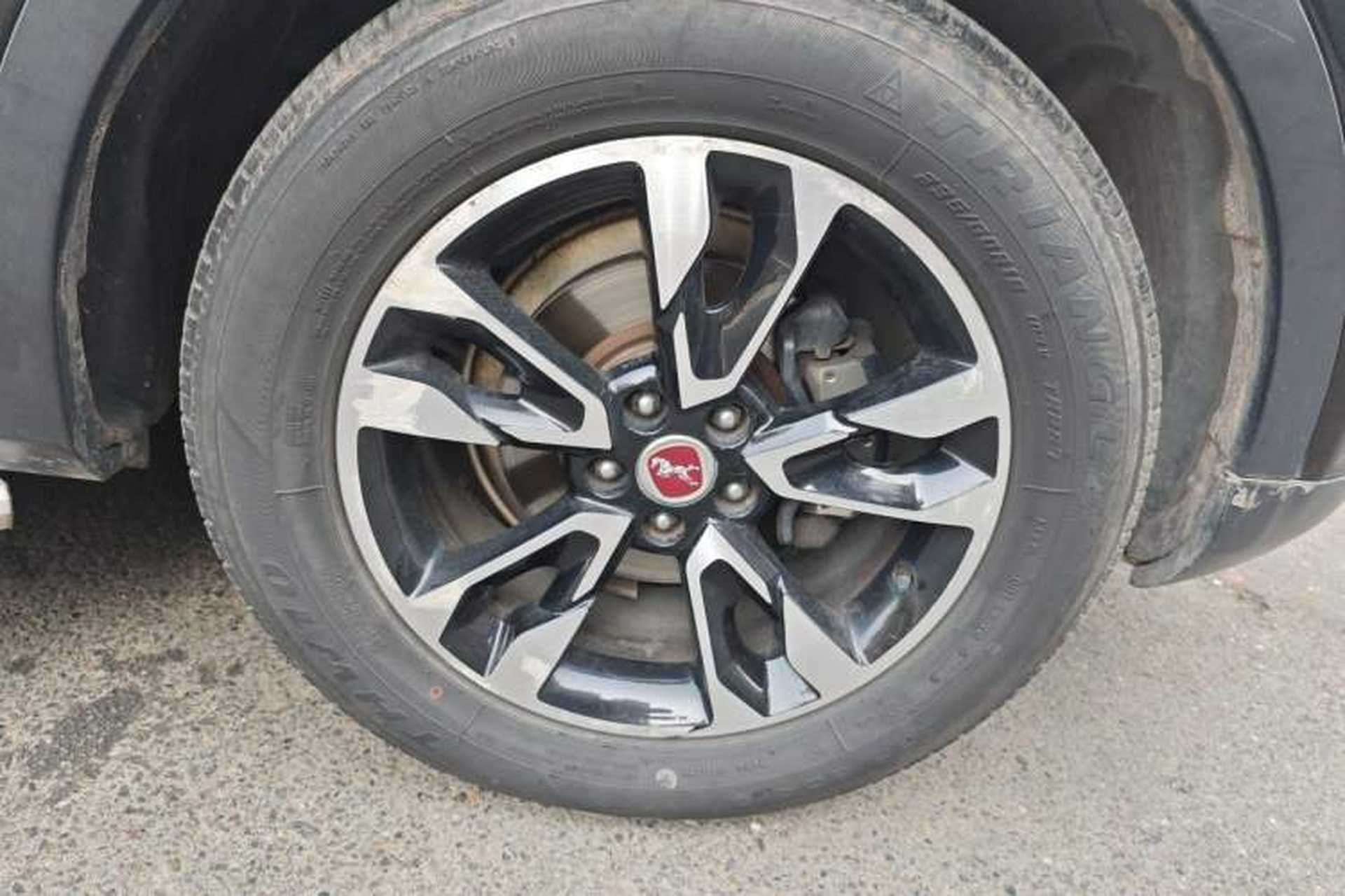 Used Hanteng X7 2016 2.0T DCT Luxury Edition Right Front Wheel Hub