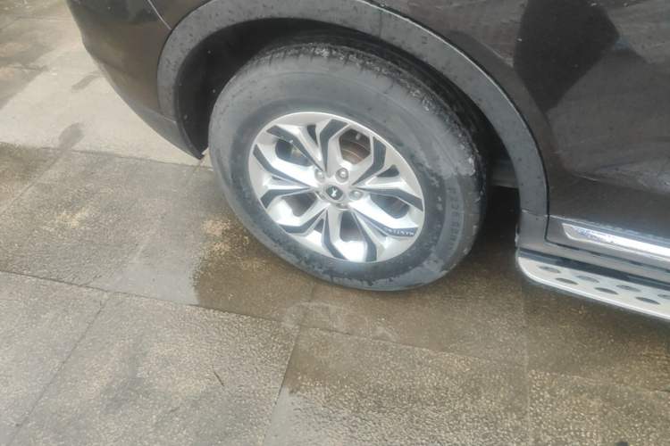 Used Hanteng X7 2016 1.5T Manual Luxury Version Right Rear Wheel Hub