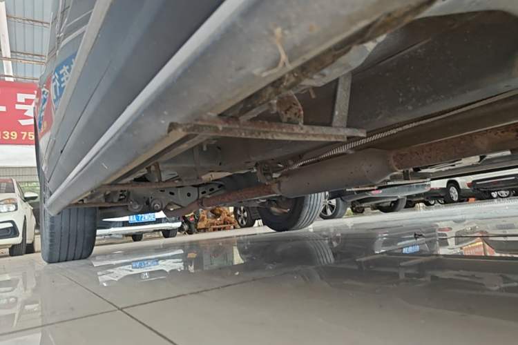Used Hanteng X7 2016 2.0T DCT Luxury Edition Right Side Sill