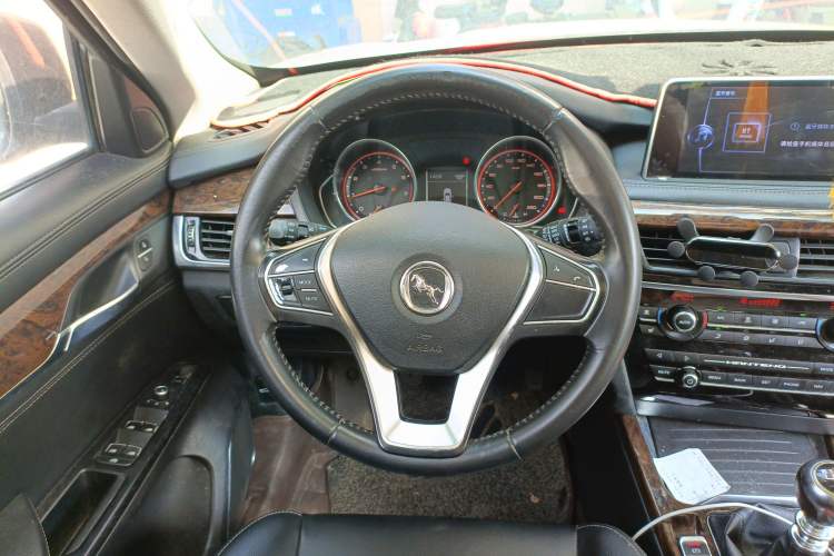 Used Hanteng X7 2016 1.5T Manual Luxury Edition Steering Wheel
