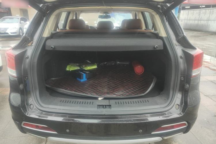 Used Hanteng X7 2016 1.5T Manual Luxury Version Trunk