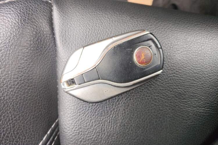 Used Hanteng X7 2016 2.0T Manual Luxury Edition Vehicle Key